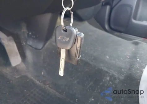 2016 Chevrolet Silverado 1500 2Lt from USA, damaged, VIN 1GCVKREC3GZ147751